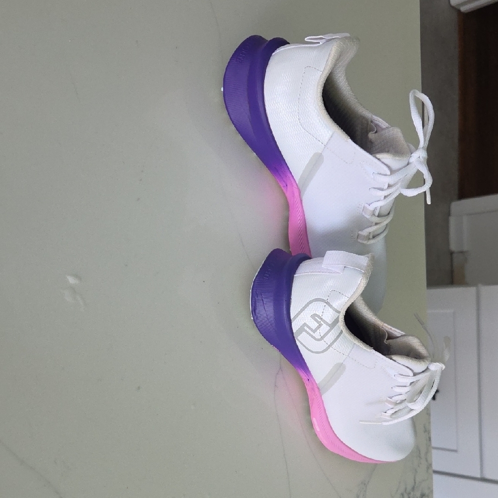 FootJoy White and Pink Women's Golf Shoes - Picture 4 of 6